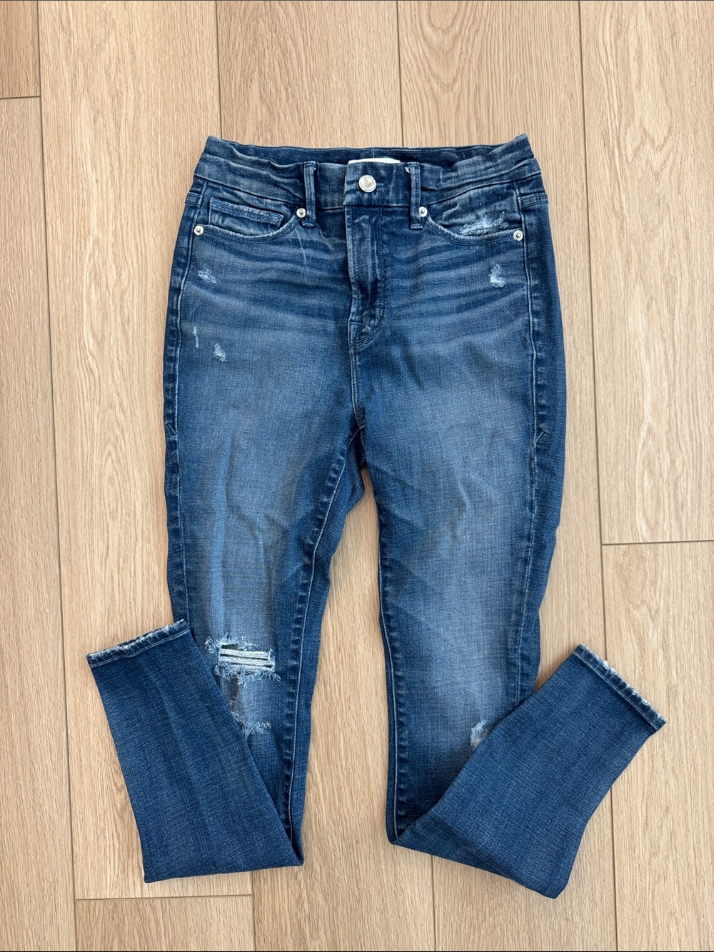 Good American Good Waist Skinny Jeans Distressed Medium Wash One-Pocket